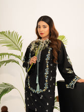 2 PIECE - EMBROIDERED SUIT